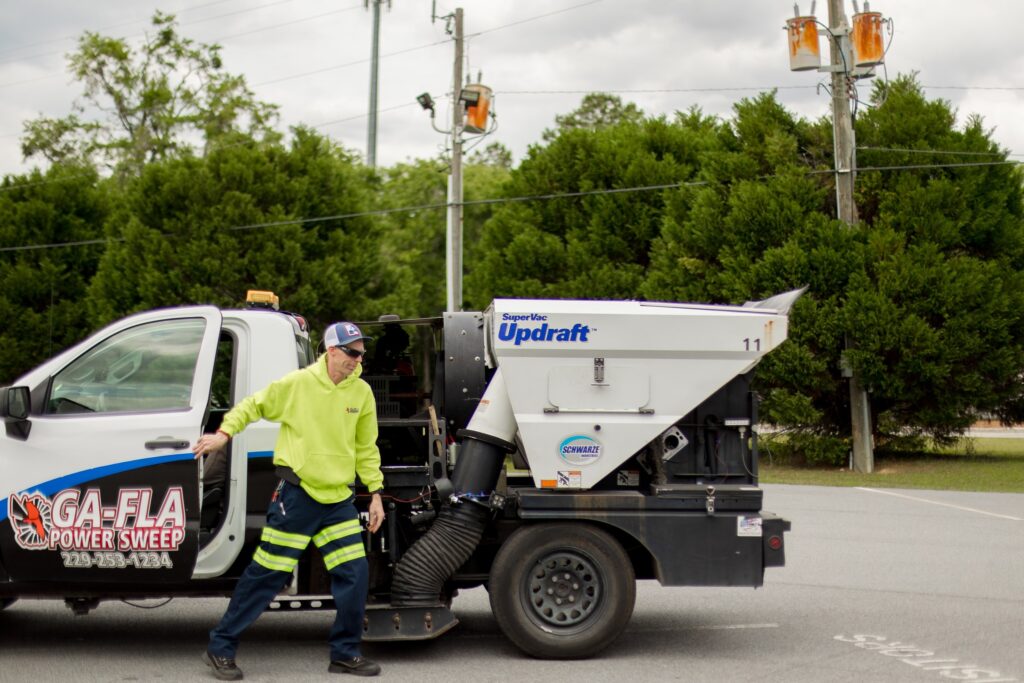 GA-FLA Powersweeping and Parking Lot Cleaning